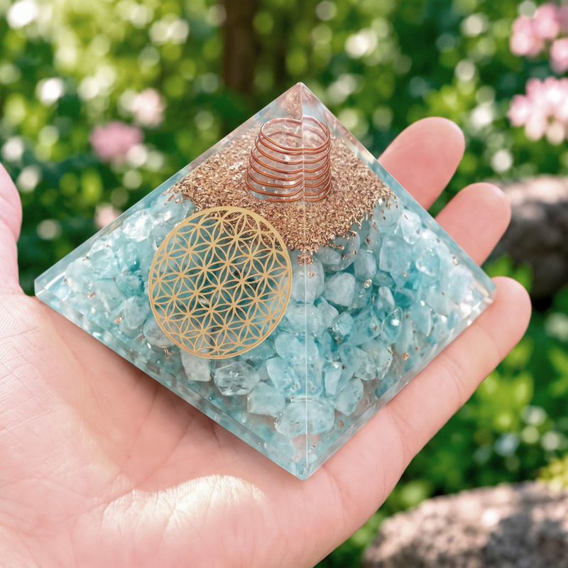 Pyramides Aigue Marine Orgonite Fleur de Vie 7.5 cm - Orgonite Aigue Marine