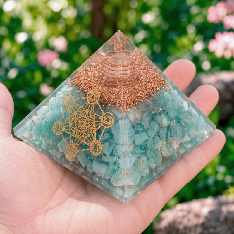 Pyramides Aigue Marine Orgonite Metatron 7.5 cm - Orgonite Aigue Marine