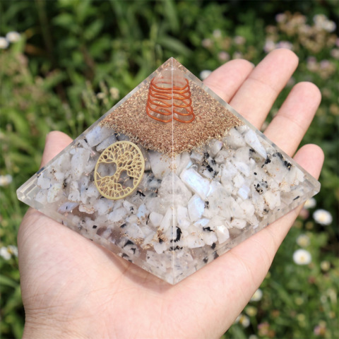 Pyramides Pierre de Lune Orgonite Arbre de Vie 7.5 cm