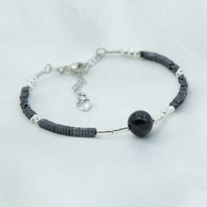 Les Bracelets - Bracelet Bille Hématite Noire et Plaquettes Emeraude Noire