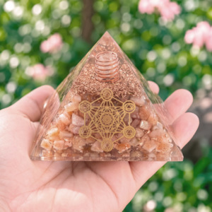Pyramide Pierre du Soleil Orgonite Metatron 7.5 cm - Orgonite Pierre du Soleil
