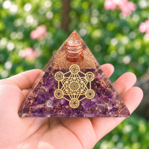 Pyramides Améthyste Orgonite Metatron 7.5 cm - Orgonite Améthyste
