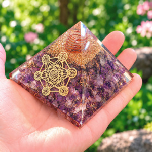 Pyramides Améthyste Orgonite Metatron 7.5 cm - Orgonite Améthyste